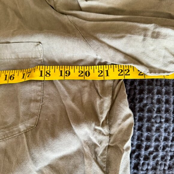 Anthropologie Cloth & Stone Green Button Down Shirt Size L Fatigue Stone Washed - Picture 8 of 11